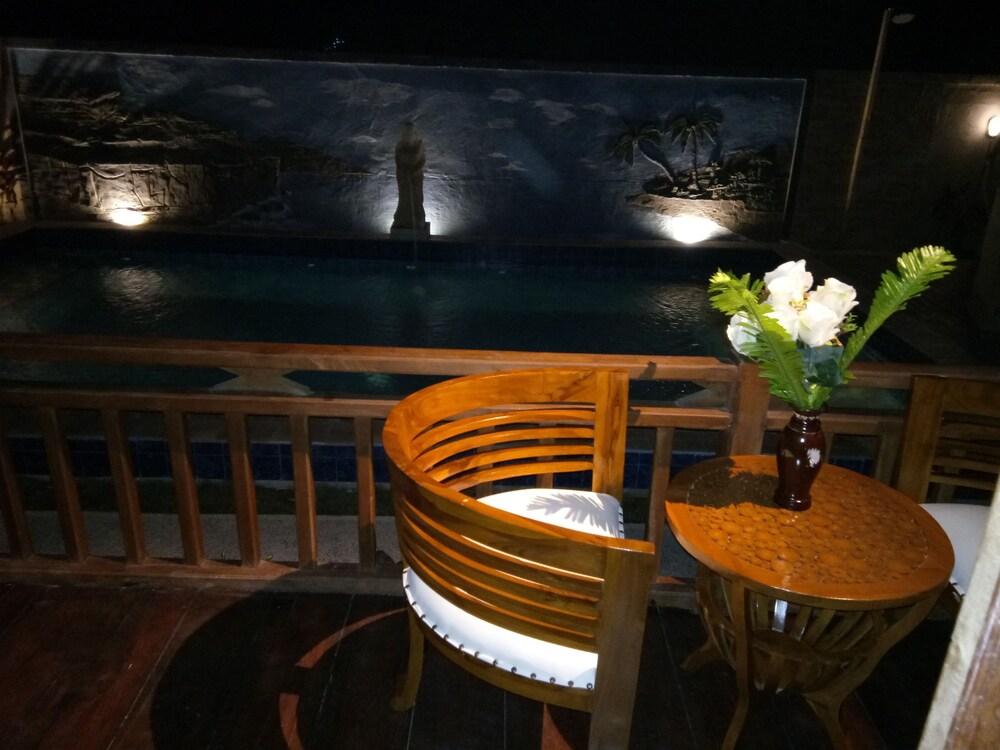 เรเดียนซ์ ซันเซ็ต วิลลา เลมโบงัน Hotel นูซาเลมโบงัน ภายนอก รูปภาพ